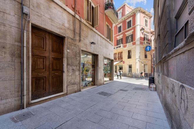 Hometolove Marina Cagliari Bagian luar foto